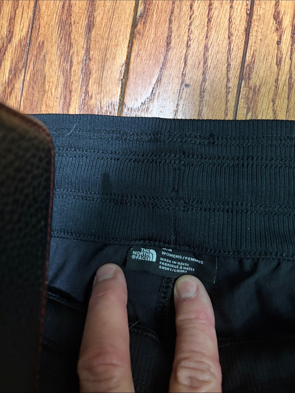 Womens northface joggers - Picture 2 of 4